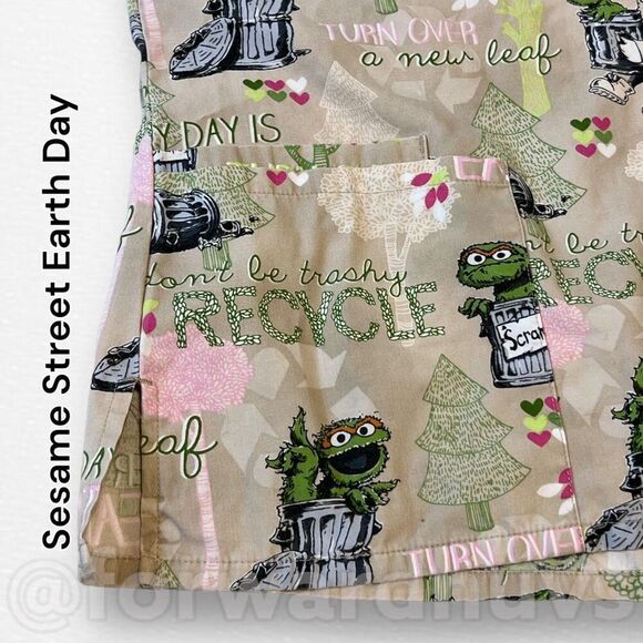 Oscar the Grouch Sesame Street Earth Day Scrub Top Size Small - Picture 9 of 11